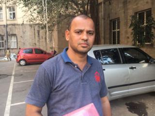 न्याय मिळाल्याशिवाय घरी परतणार नाही, असं नरेंद्र धर्मा पाटील यांनी सांगितलं आहे.