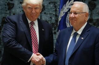 Bwana Trump yakiriwe na Prezida Rivlin