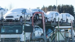 Машины Ford в снегу