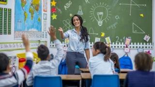 Maestra en clases