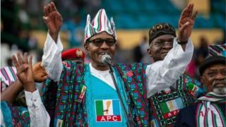 Shugaba Buhari na neman wa'adi na biyu ne a Najeriya