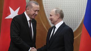 Туркия Президенти Ражаб Тойиб Эрдўғон ва Россия Президенти Владимир Путин 14 февраль куни Сочи шаҳрида учрашганлар.