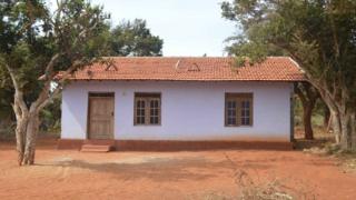 புதிதாக நிர்மாணிக்கப்பட்ட வீடு