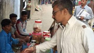প্রচারণায় চট্টগ্রাম-১০ আসনের প্রার্থী হাসান মারুফ রুমি