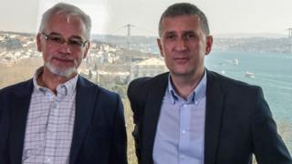 Thomas Seibert (solda) ve Jörg Brase (sağda)