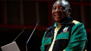 Hogaamiyaha xisbiga ANC Cyril Ramaphosa.