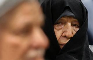 عفت مرعشی در کنار آقای هاشمی، مهرماه ۱۳۹۵، گشایش دانشگاه آزاد تهران شمال