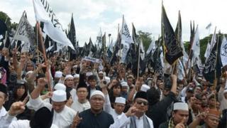 HTI, unjuk rasa, Shihab