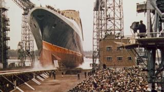 QE2