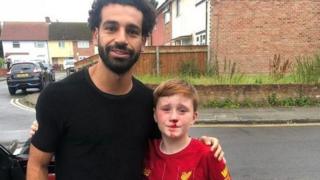 "اللقاء مع محمد صلاح استحق إصابة أنفي"