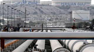 عکس آرشیوی از تاسیسات نفتی ایران
