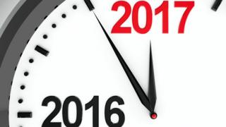 Циферблат с 2016 и 2017 годами
