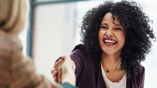 Mujer sonriendo