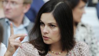 20 мая 2011. Телеведущая Екатерина Андреева на Киевском вокзале перед началом гала-концерта с участием Национального филармонического оркестра России под управлением Владимира Спивакова, который прошел в рамках фестиваля "Черешневый лес"
