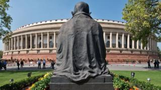 పార్లమెంటు భవనం