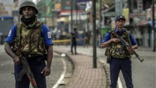 Perezida Maithripala Sirisena yavuze ko agiye gutunganya gushasha inzego z'igipolisi niz'igisirikare