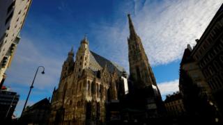 วิหารเซนต์สตีเฟน (Stephansdom)ใจกลางกรุงเวียนนาของออสเตรีย