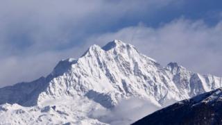 Nanda Devi: Hopes fading for eight missing climbers