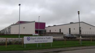 Sgoil Uibhist a Tuath