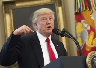 Donald Trump aseguró que va a "enderezar" los malos acuerdos comerciales de su país.