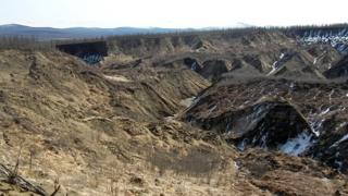 Слои, которые обнажила впадина, рассказывают о климате прошлых эпох