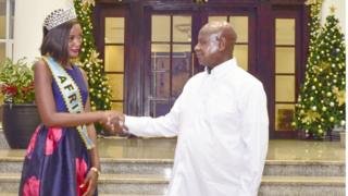 Museveni na Miss World Afrika.