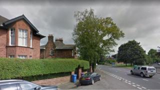 Dumbreck Road