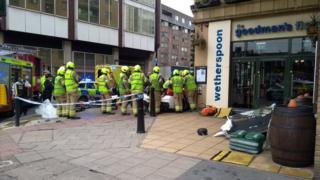 Car crash in Tower Hill