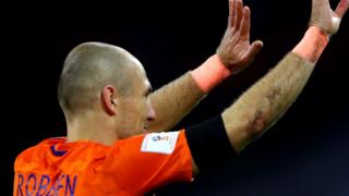Arjen Robben ne sera pas en Russie, la Hollande est éliminée.