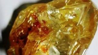 เพชรเม็ดโต