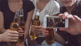飲酒與健康:為何有人千杯不醉 有人卻不省人事