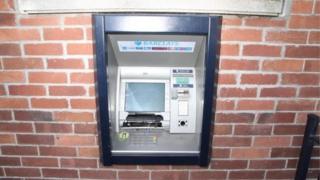 Cash machine