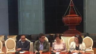ရခိုင်ပြည်နယ်က အပြန် နေပြည်တော် လေဆိပ်မှာ လုံခြုံရေးကောင်စီ သံတမန်တွေ ရှင်းလင်းပြောဆို