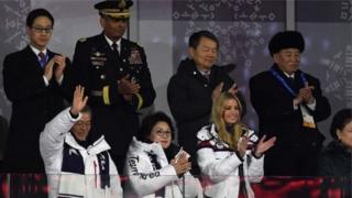 Tướng Kim Yong-chol của Bắc Hàn và bà Ivanka Trump vỗ tay trên cùng một khán đài - nhưng sẽ không gặp nhau