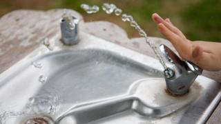 Вода