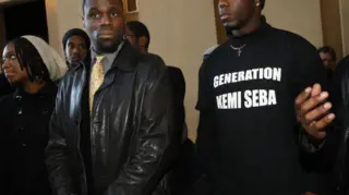 Kemi Seba : Qui est l'activiste anti-colonial qui attire l'attention en Afrique de l'Ouest ?