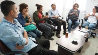 İMC TV'nin Diyarbakır bürosunu ziyaret eden Özgür Gazeteciler Cemiyeti heyeti