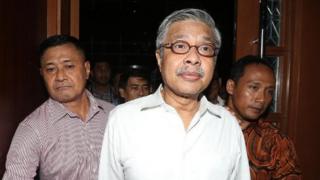 Nur Alam