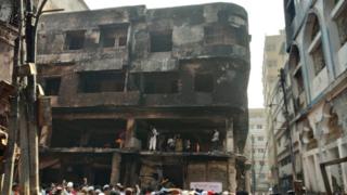 চকবাজারে পুড়ে যাওয়া একটি ভবন