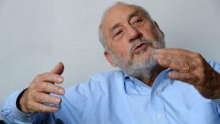 Retrato de Joseph Stiglitz