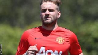 Mai tsaron gidan Manchester United, Luke Shaw