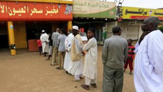 بعض مظاهر عودة الحياة في الخرطوم