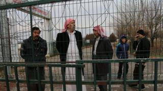 Diyarbakır'ın Yenişehir ilçesindeki Fidanlık Kampı'nda kalan Ezidiler