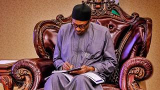 President Muhammadu Buhari wan put internet evriwia for Nigeria