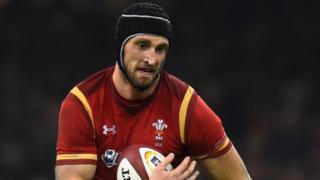 Luke Charteris