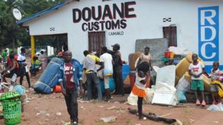 Abaturage ba Kongo barenga ibihumbi 300 ni bo bamaze kwirukanwa muri Angola