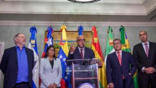 El gobierno y la oposición de reunirán nuevamente el venidero 15 de diciembre.