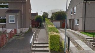The lane runs between Kerrylamont Avenue and Ardmory Place