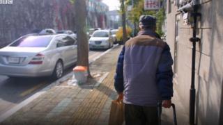 동대문의 한 노숙인