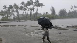 ঘূর্ণিঝড় ফণী আঘাত হানার পর উপকূলে ভারি বৃষ্টিপাত হয়।